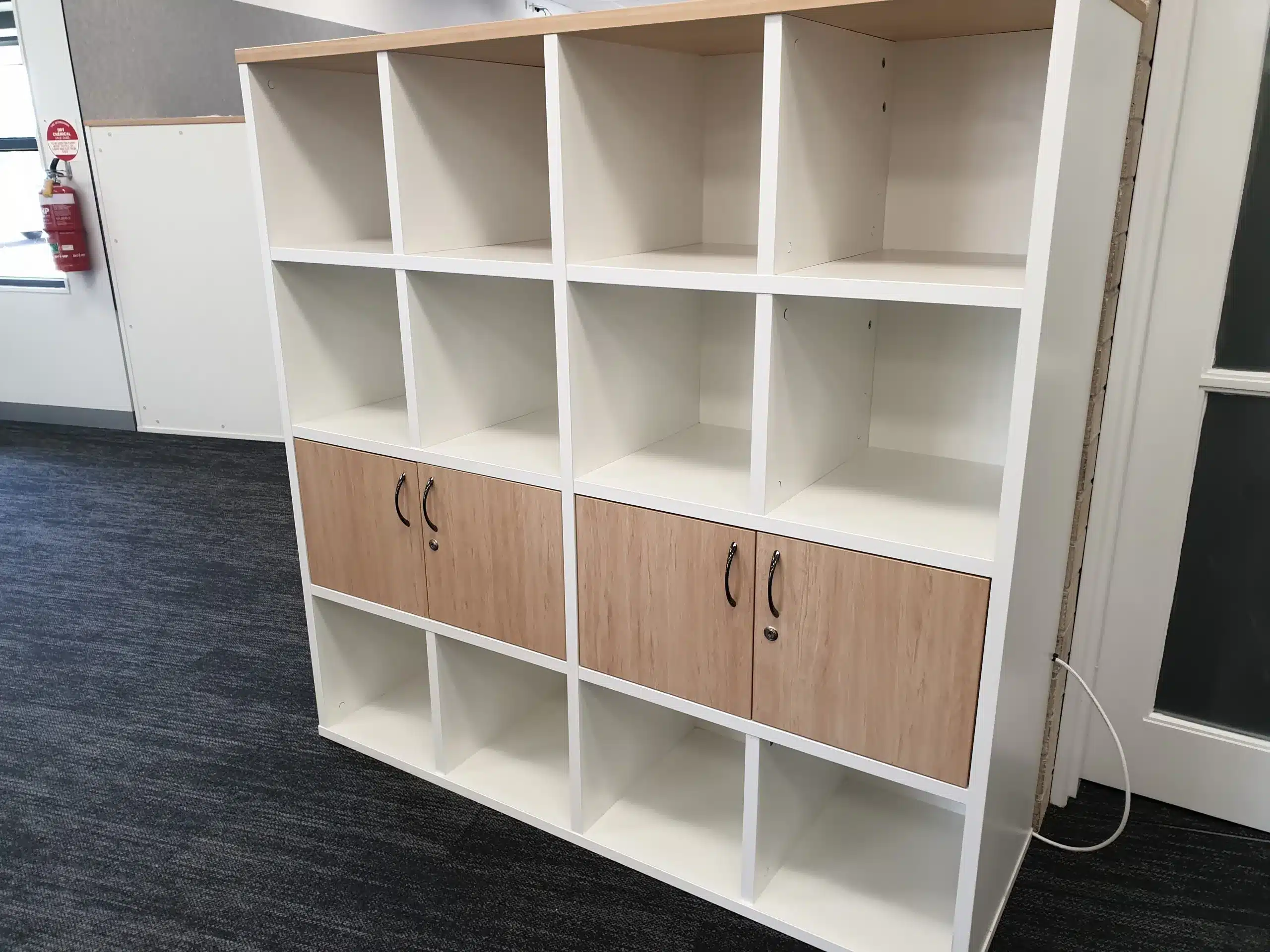 Agile Cube Storage Unit 12 Up with IPad Charging - Image 3